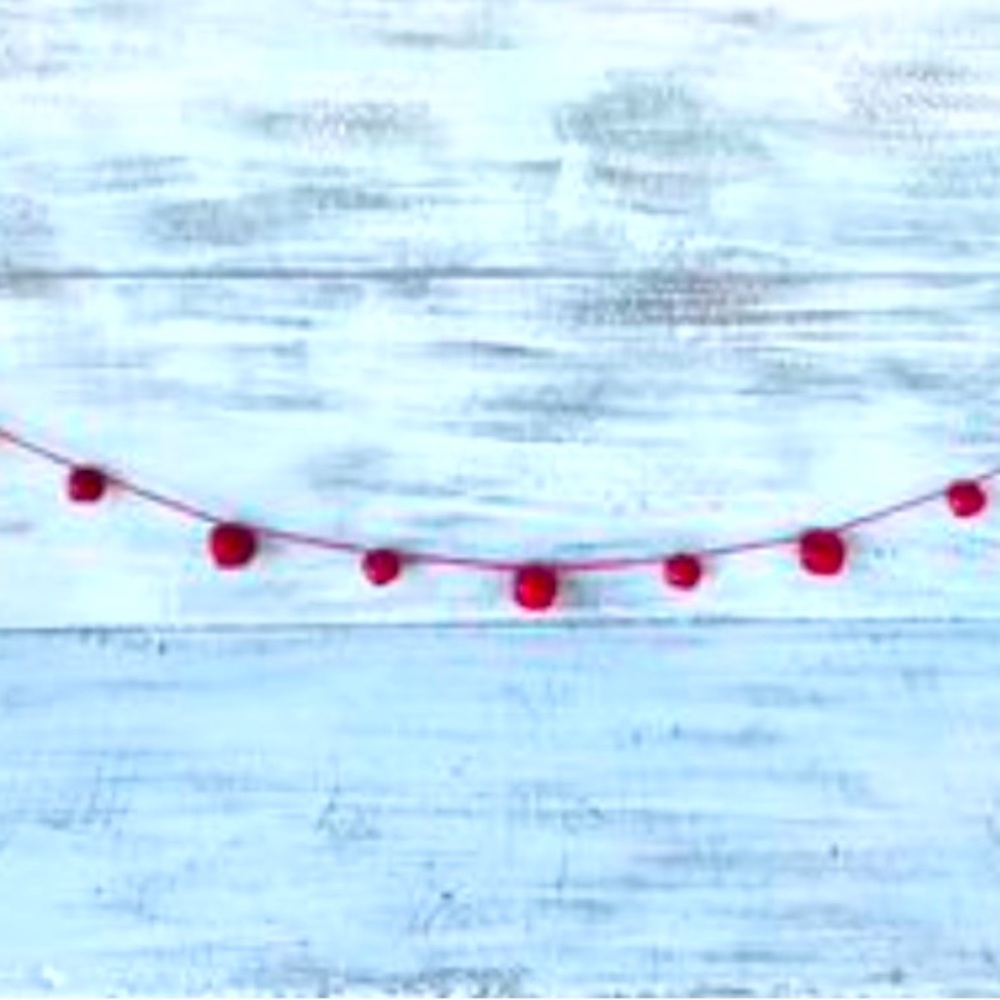 *Jing A Ling Red Bell Garland 5 Ft